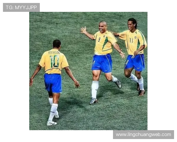 足球巨星罗纳尔多的辉煌历程与传奇风采解析